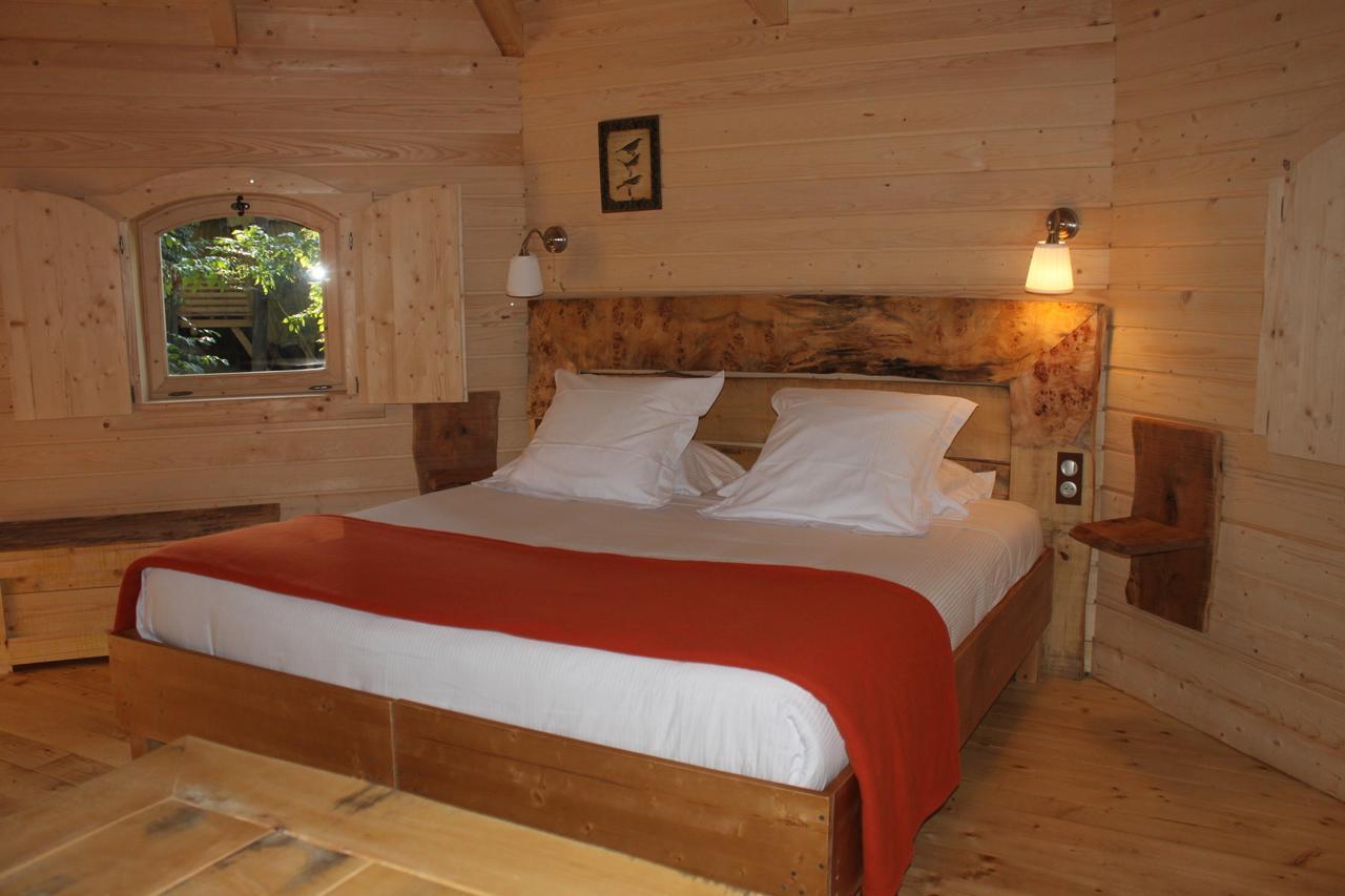 Les Cabanes Dans Les Bois Logis Hotel Villedubert Room photo